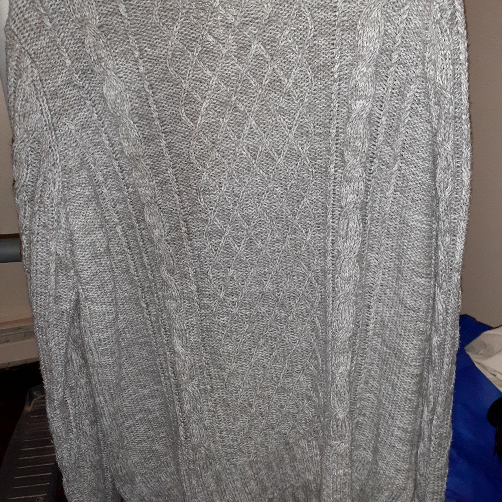 Soft old navy sweater